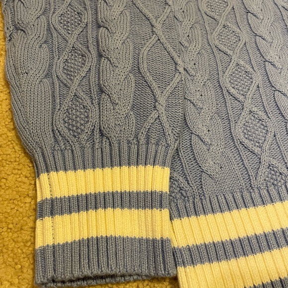 Lands' End Light Blue V-Neck Sweater - Picture 4 of 5